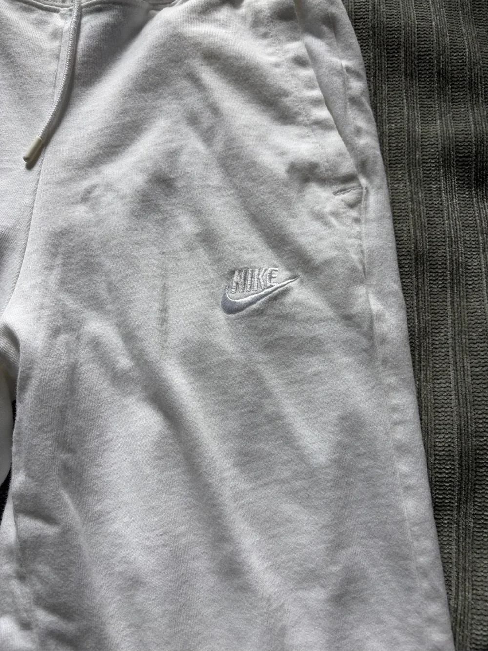 Nike White Wide-Leg Cropped Pants
